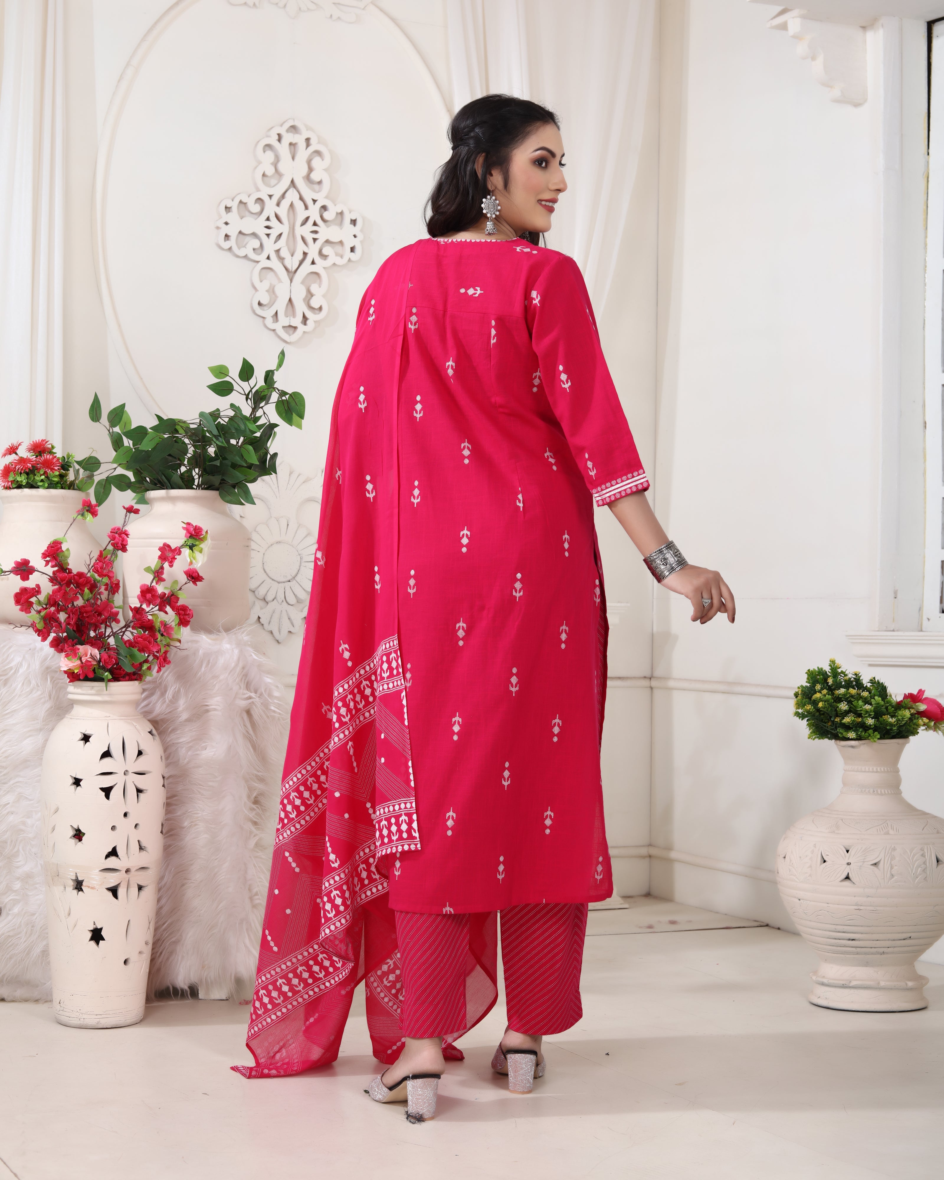 Rani Jacquard Elegance