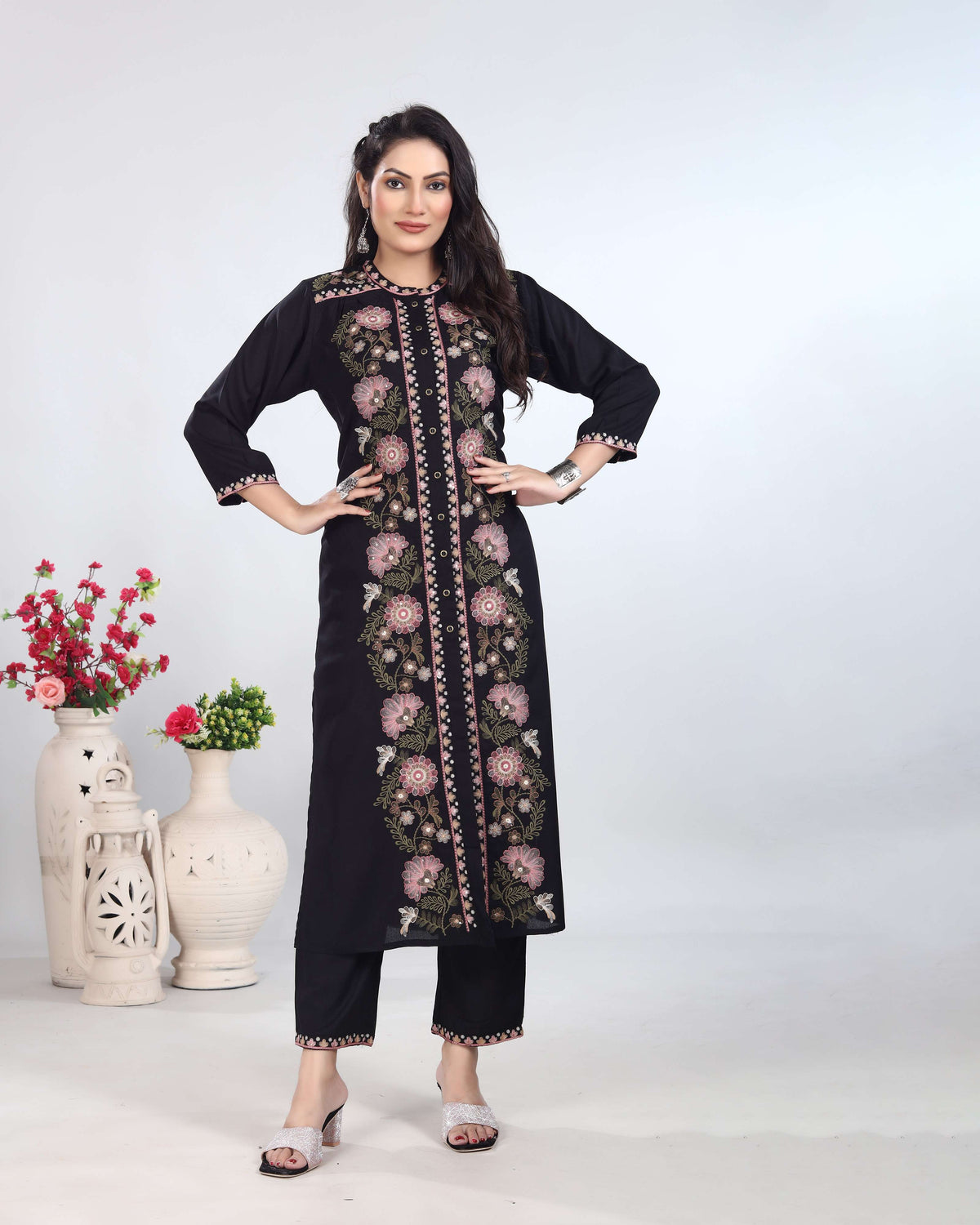 Black Kashmiri Embroidered Kurti Set