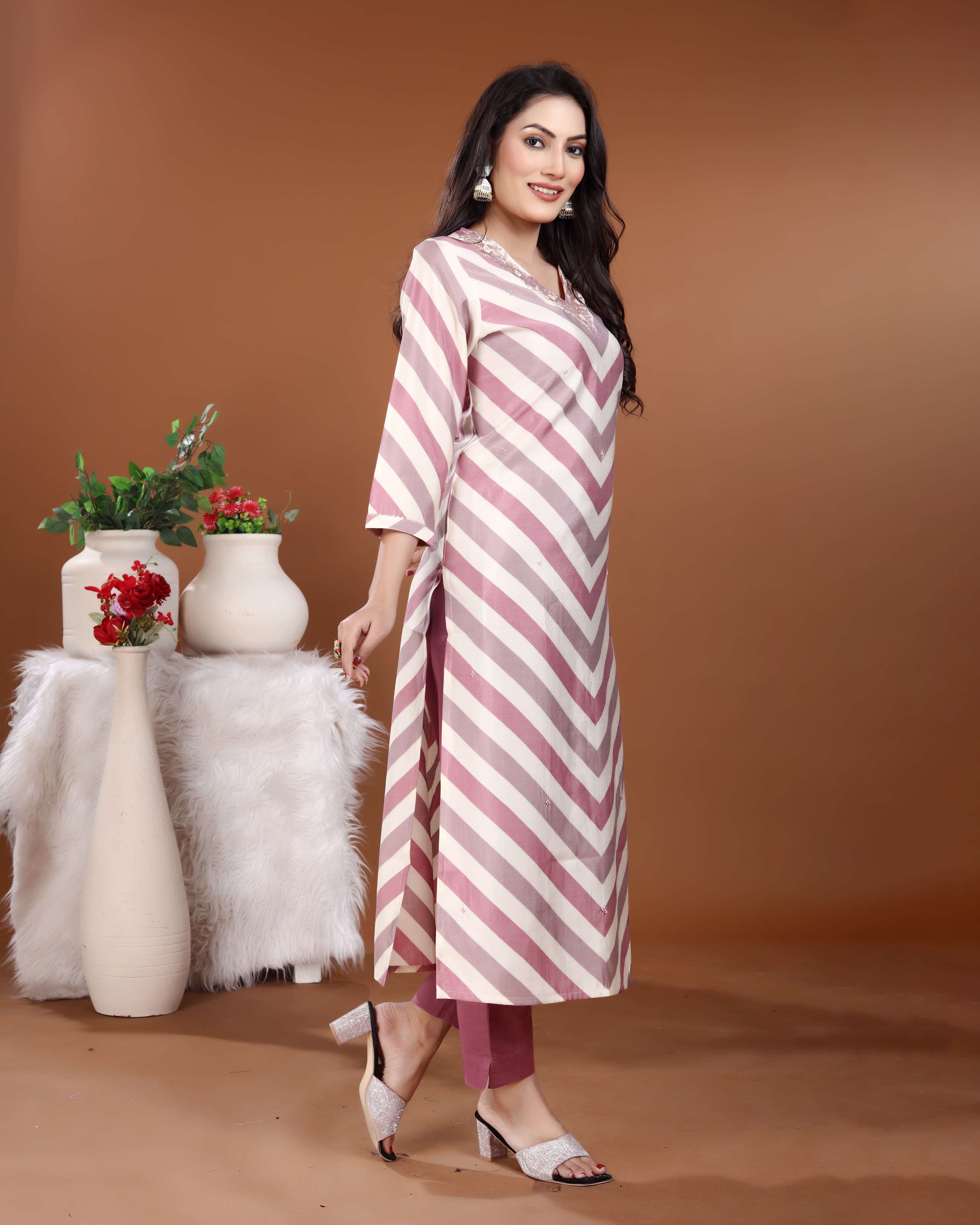 Lavender Leheriya V-Neck Kurti Set